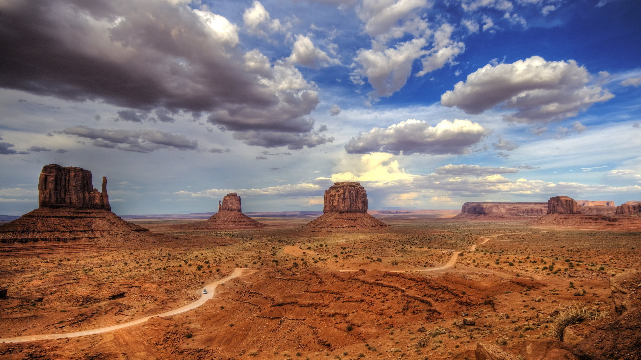 Brown Sand Under White Clouds and Blue Sky During Daytime. Wallpaper in 1280x720 Resolution