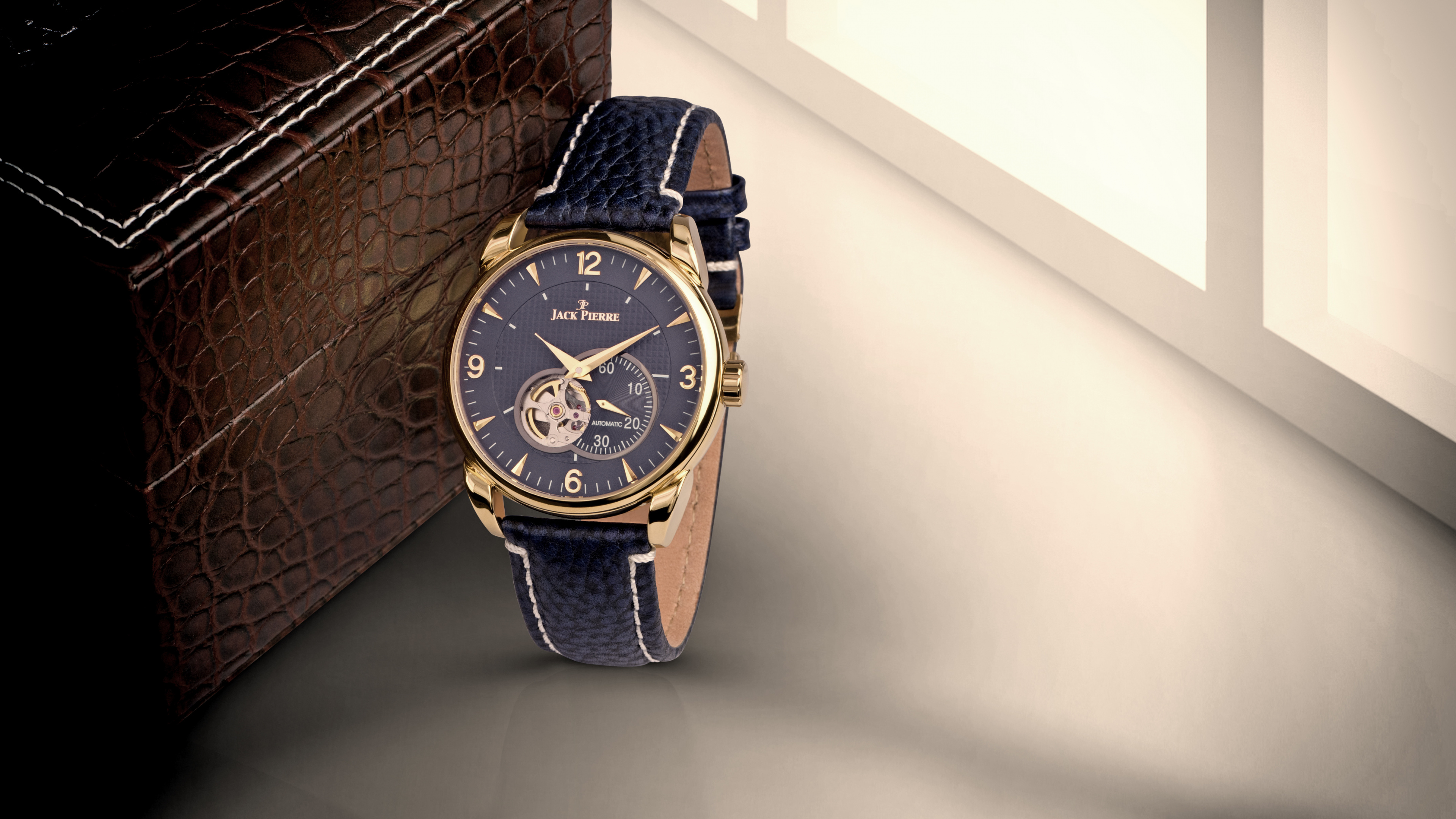 Watch, Horloge, Montre Accessoire, Sangle, Brown. Wallpaper in 3840x2160 Resolution