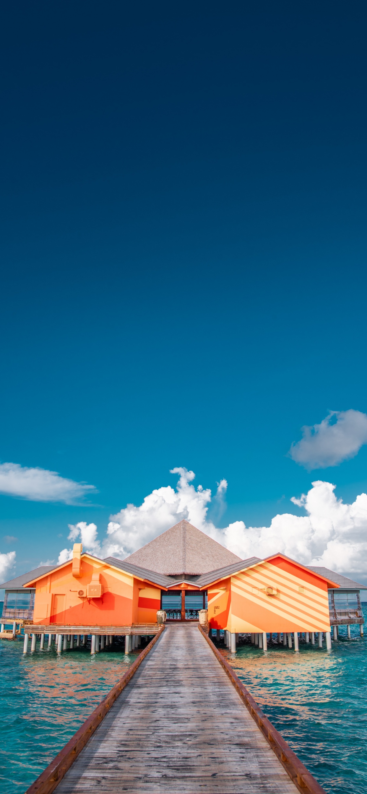 Meer, Gebäude, Blau, Ozean, Türkis. Wallpaper in 1242x2688 Resolution