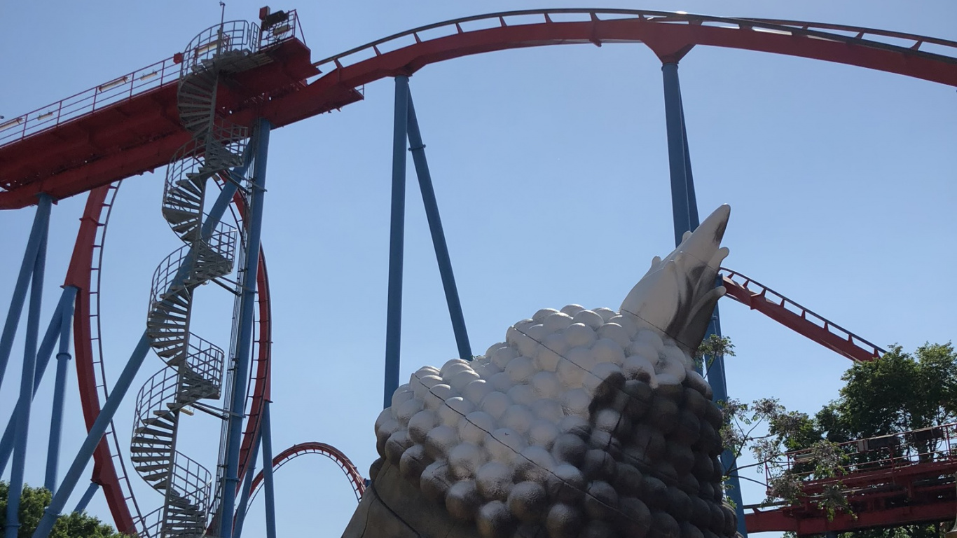Roller Coaster, Tourist Attraction, Tourism, Recreation, Landmark. Wallpaper in 1366x768 Resolution
