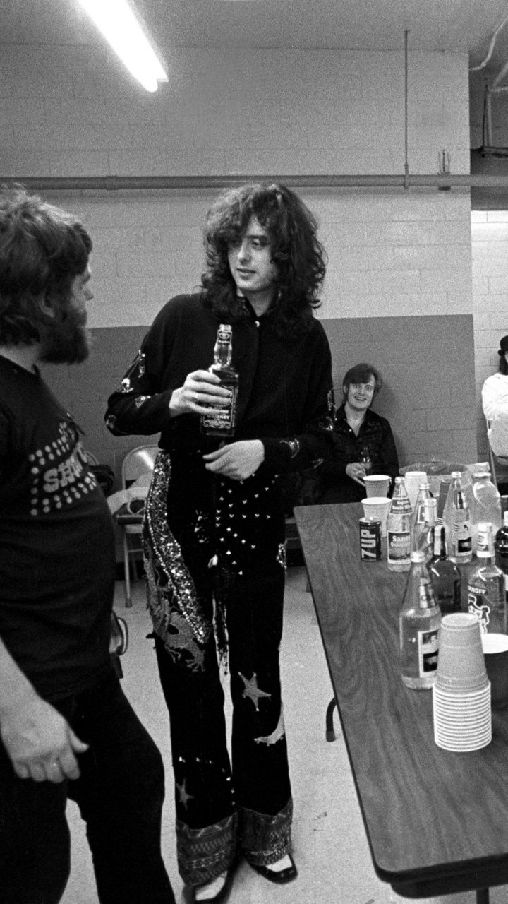 Led Zeppelin, Robert Plant, Instantánea, Diversión, Grupo Social. Wallpaper in 720x1280 Resolution