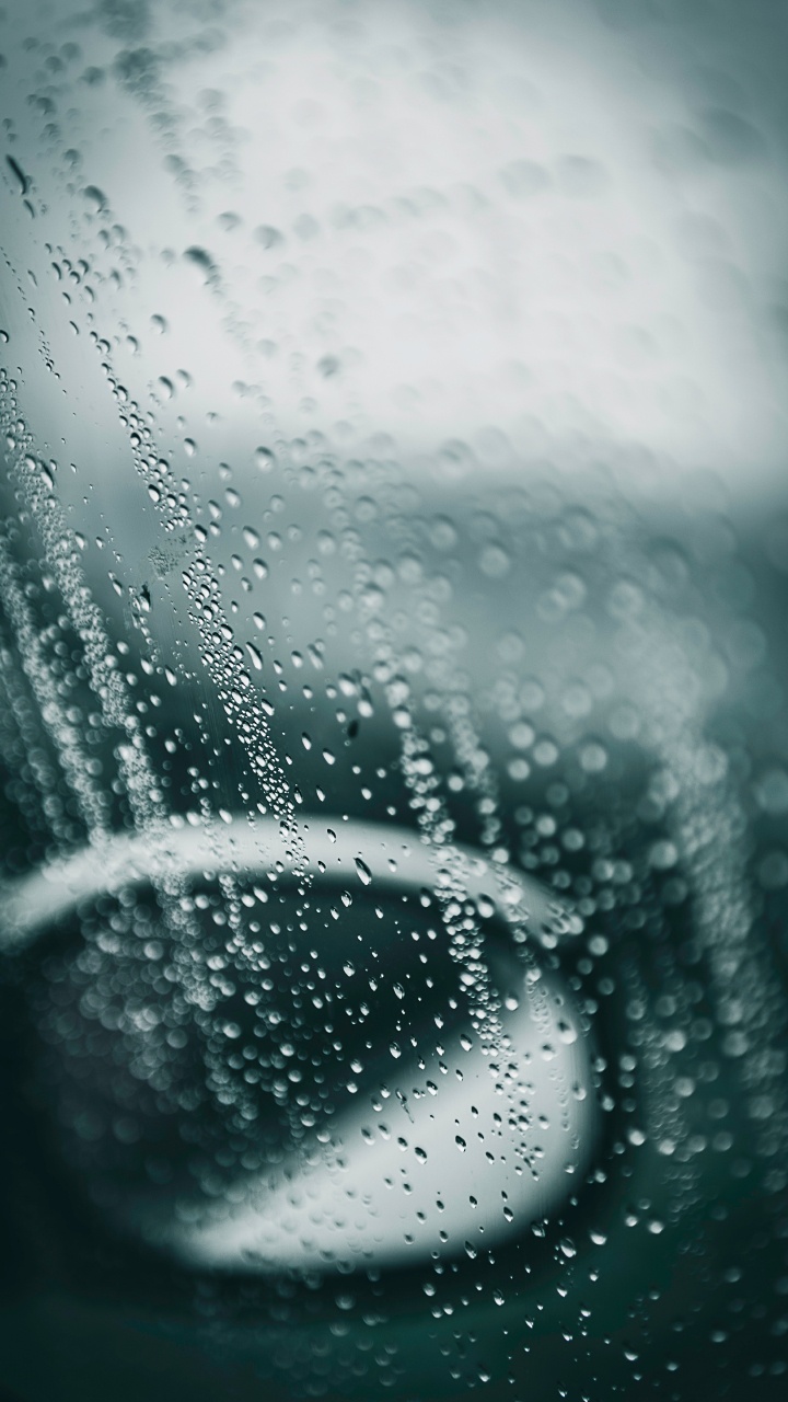 Water Droplets on Glass Window. Wallpaper in 720x1280 Resolution