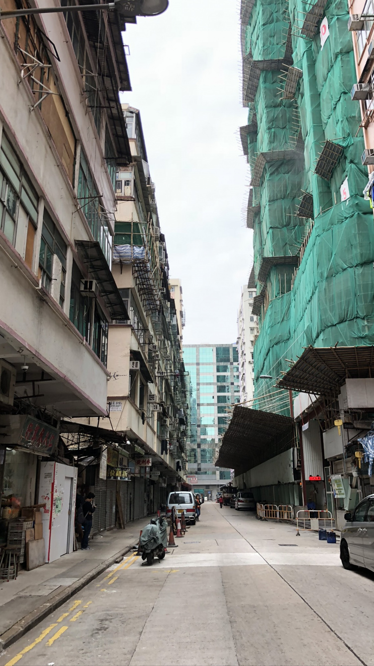 King, Road, Neighbourhood, Street, Architecture. Wallpaper in 750x1334 Resolution