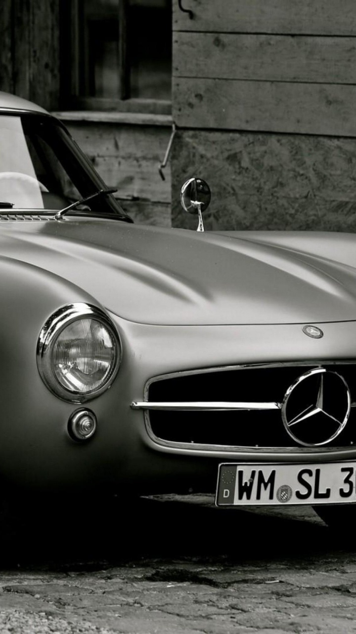Grayscale Photo of Classic Car. Wallpaper in 720x1280 Resolution