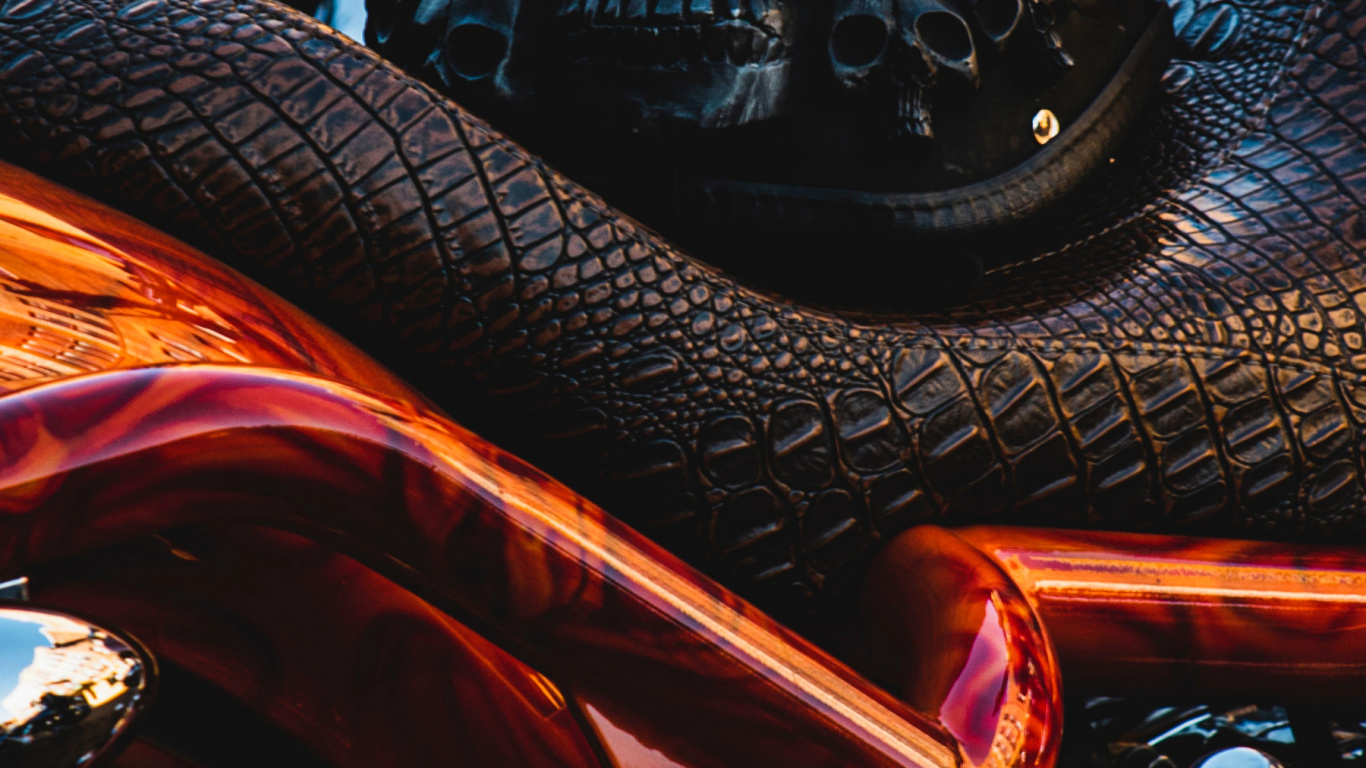 Car, Motorradhelm, Yamaha Motor Company, Motorrad, Fahrrad. Wallpaper in 1366x768 Resolution