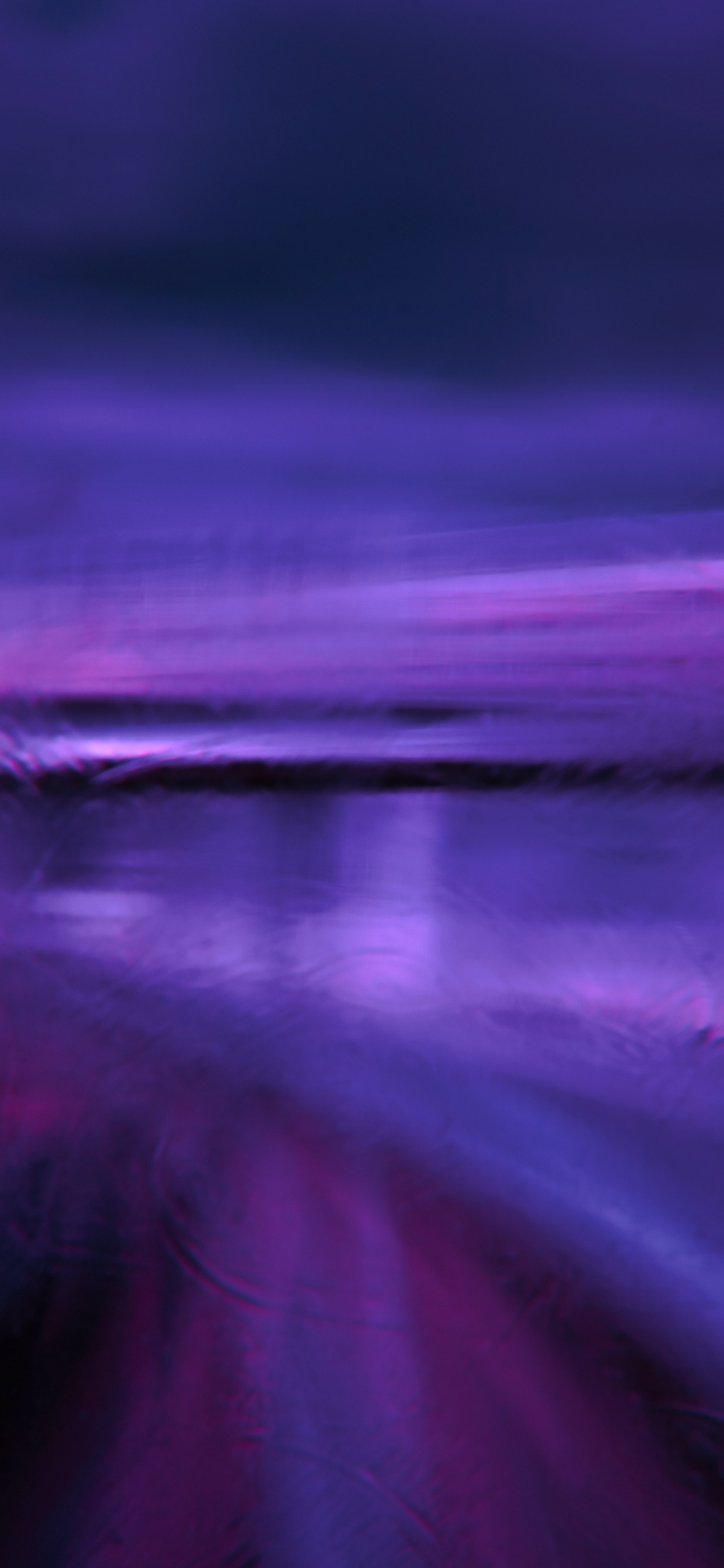 Pintura Abstracta Morada y Negra. Wallpaper in 1242x2688 Resolution