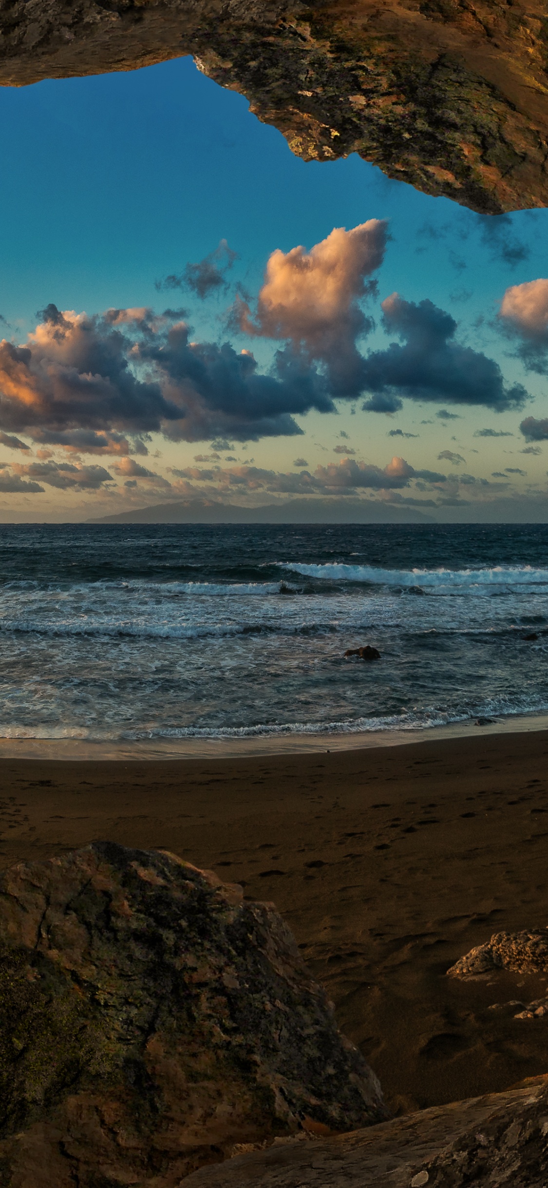 Gran Canaria, Cloud, Water, Azure, Natural Landscape. Wallpaper in 1125x2436 Resolution