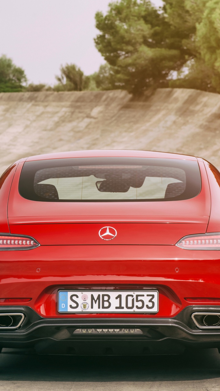 Porsche 911 Rouge Sur Route Pendant la Journée. Wallpaper in 720x1280 Resolution