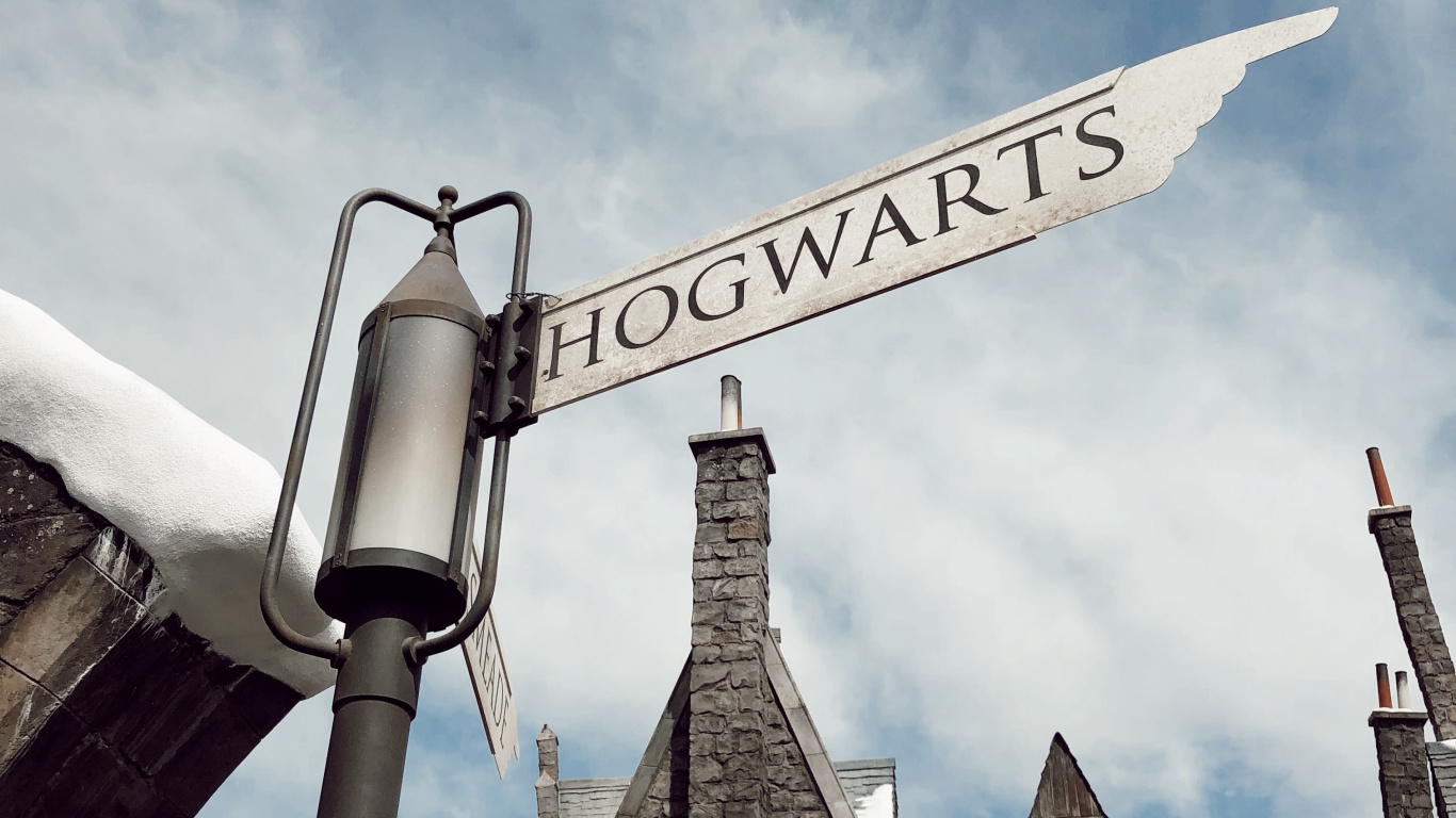 Hogwarts, 屋顶, 积云, 炮塔 壁纸 1366x768 允许