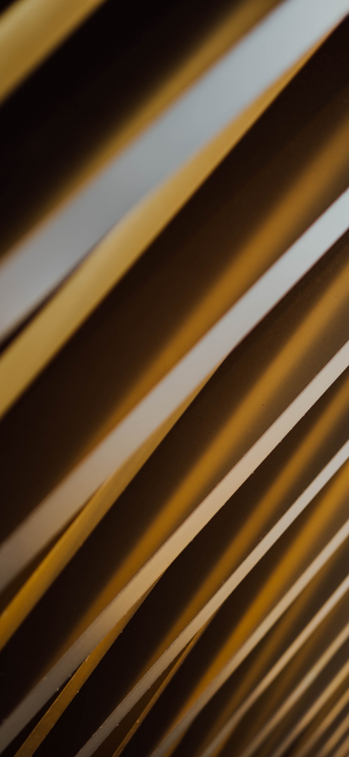 Weiß-schwarz Gestreiftes Textil. Wallpaper in 1125x2436 Resolution