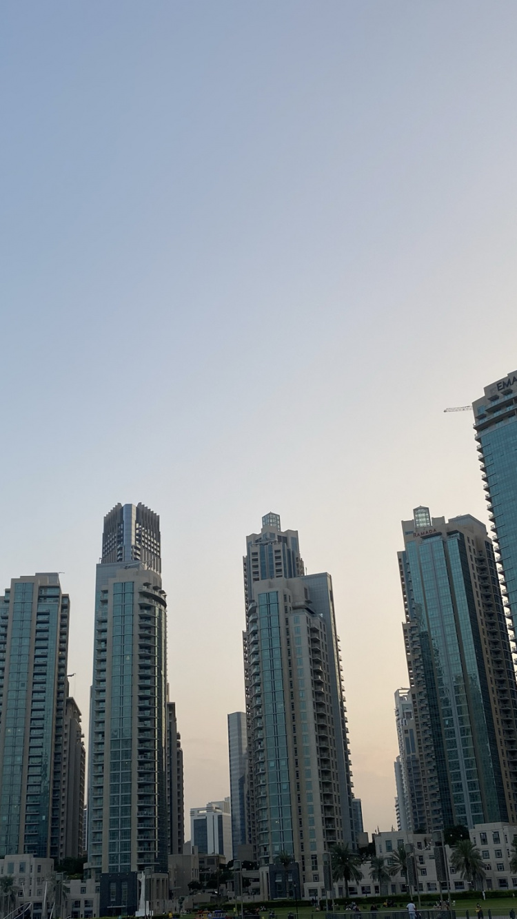 Dubai, Torre de Bloques, Urbe, Área Urbana, Propiedad. Wallpaper in 750x1334 Resolution