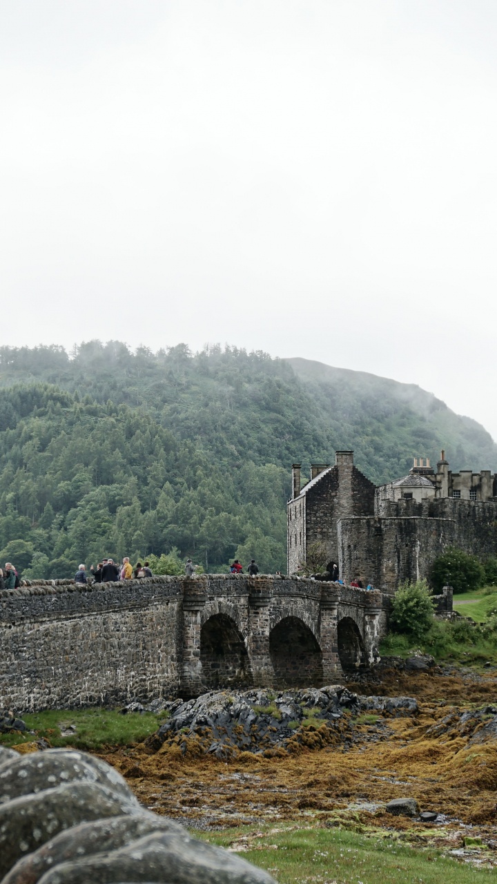 Le Château D'Eilean Donan, Dornie, Le Château De Stirling, Highlands, Tour Fenton. Wallpaper in 720x1280 Resolution