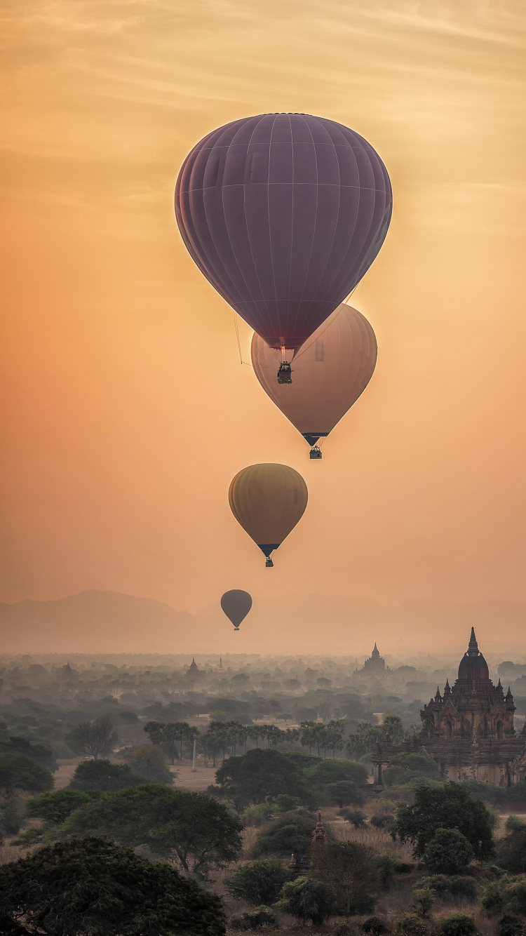 Montgolfière Bagan, Vieux Bagan, Montgolfière, Vol, Mandalay. Wallpaper in 750x1334 Resolution