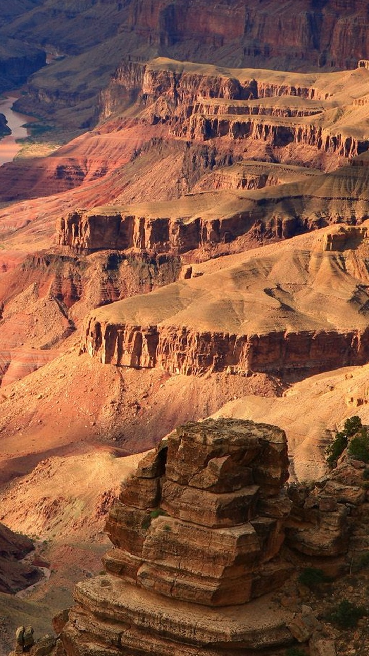 Brown Rock Formation During Daytime. Wallpaper in 720x1280 Resolution