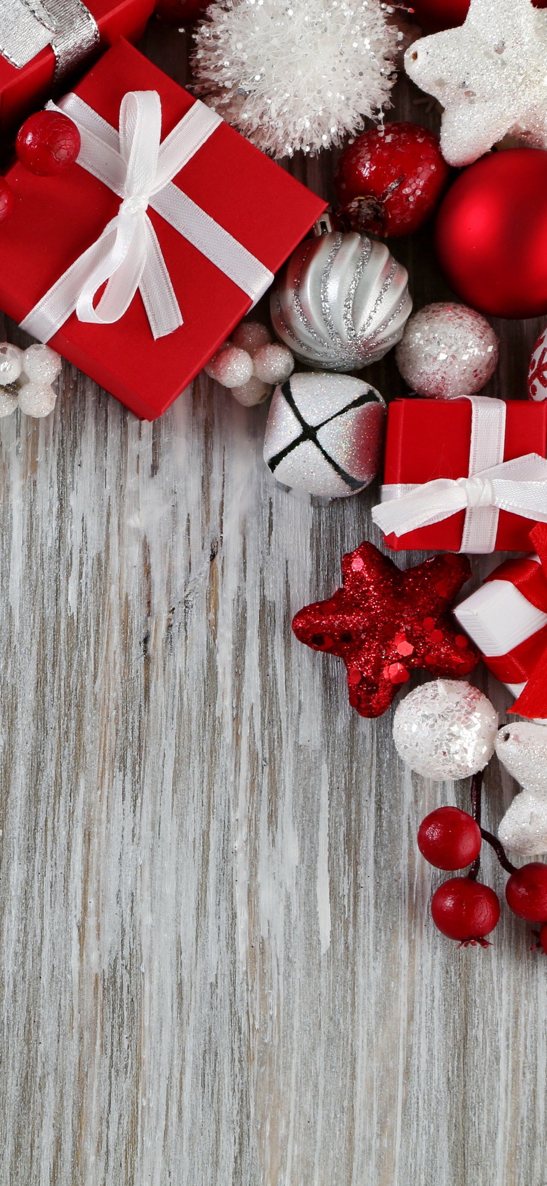 El Día De Navidad, Nochevieja, Rojo, Decoración de la Navidad, Adorno de Navidad. Wallpaper in 1125x2436 Resolution