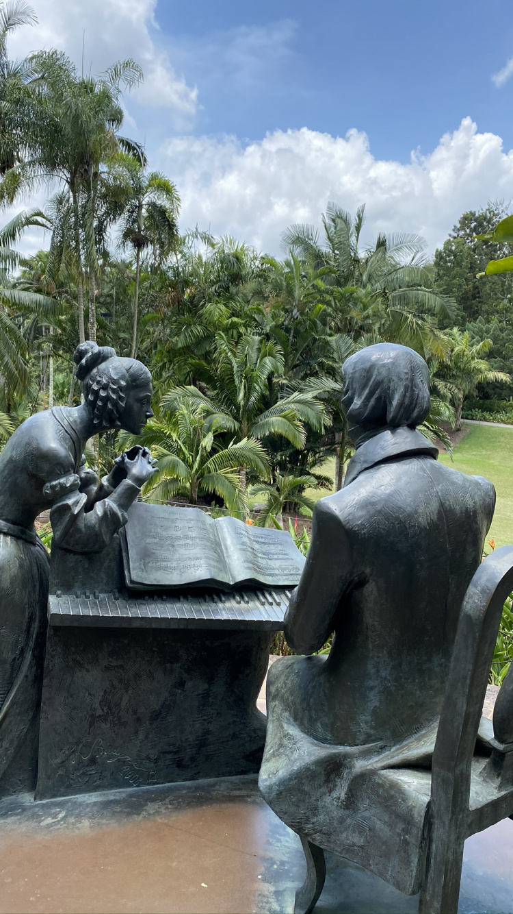 Statue, Palm Trees, Sculpture, Tree, Art. Wallpaper in 750x1334 Resolution