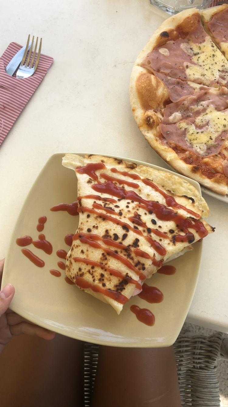 Pizza, Flammekueche, Cocina Europea, Pan Plano, Desayuno. Wallpaper in 750x1334 Resolution