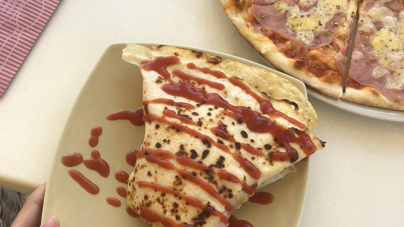 Pizza, Flammekueche, Cuisine Européenne, Galette, Breakfast. Wallpaper in 1366x768 Resolution