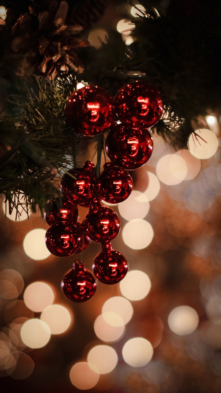 Boules de Noël Rouges et Or. Wallpaper in 720x1280 Resolution