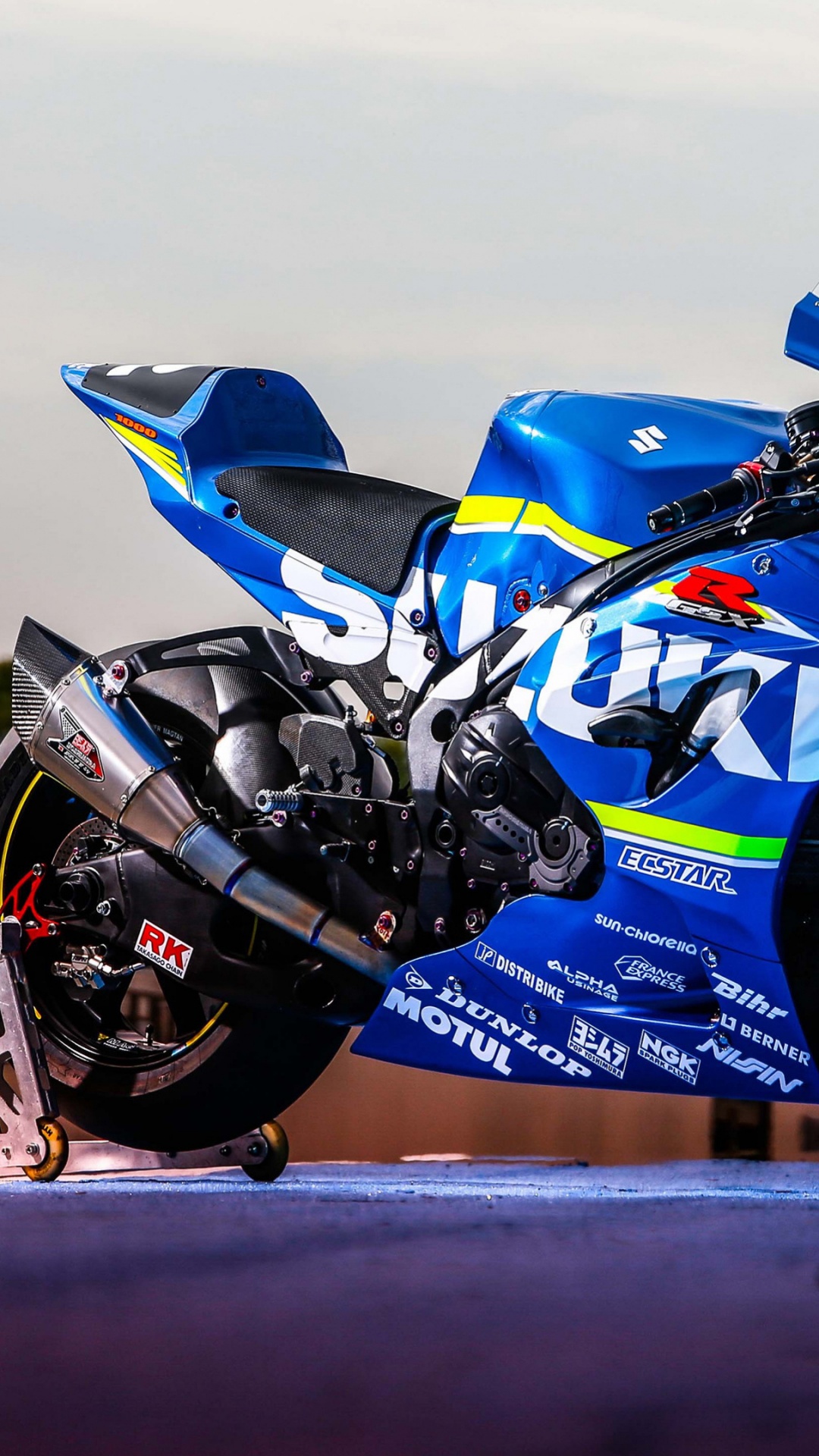 Suzuki Gsx R1000r 2018, Suzuki, Suzuki GSX-R1000R, Suzuki Gixxer SF, Suzuki GSX-R600. Wallpaper in 1080x1920 Resolution