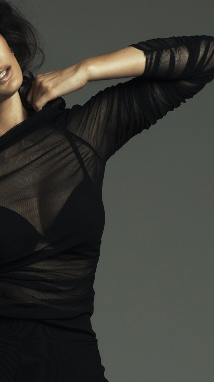 Beauty, Joint, Lip, Hand, Arm. Wallpaper in 750x1334 Resolution