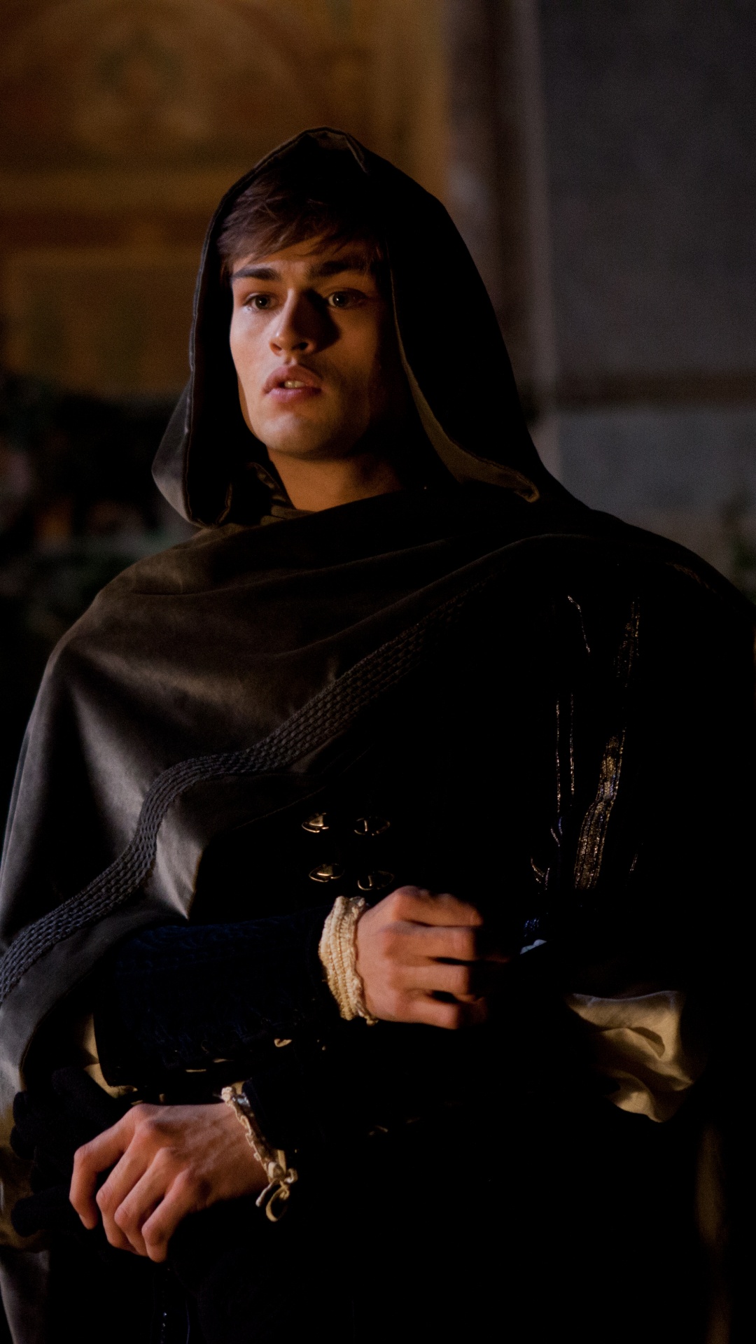 Woman in Black Hijab Standing. Wallpaper in 1080x1920 Resolution