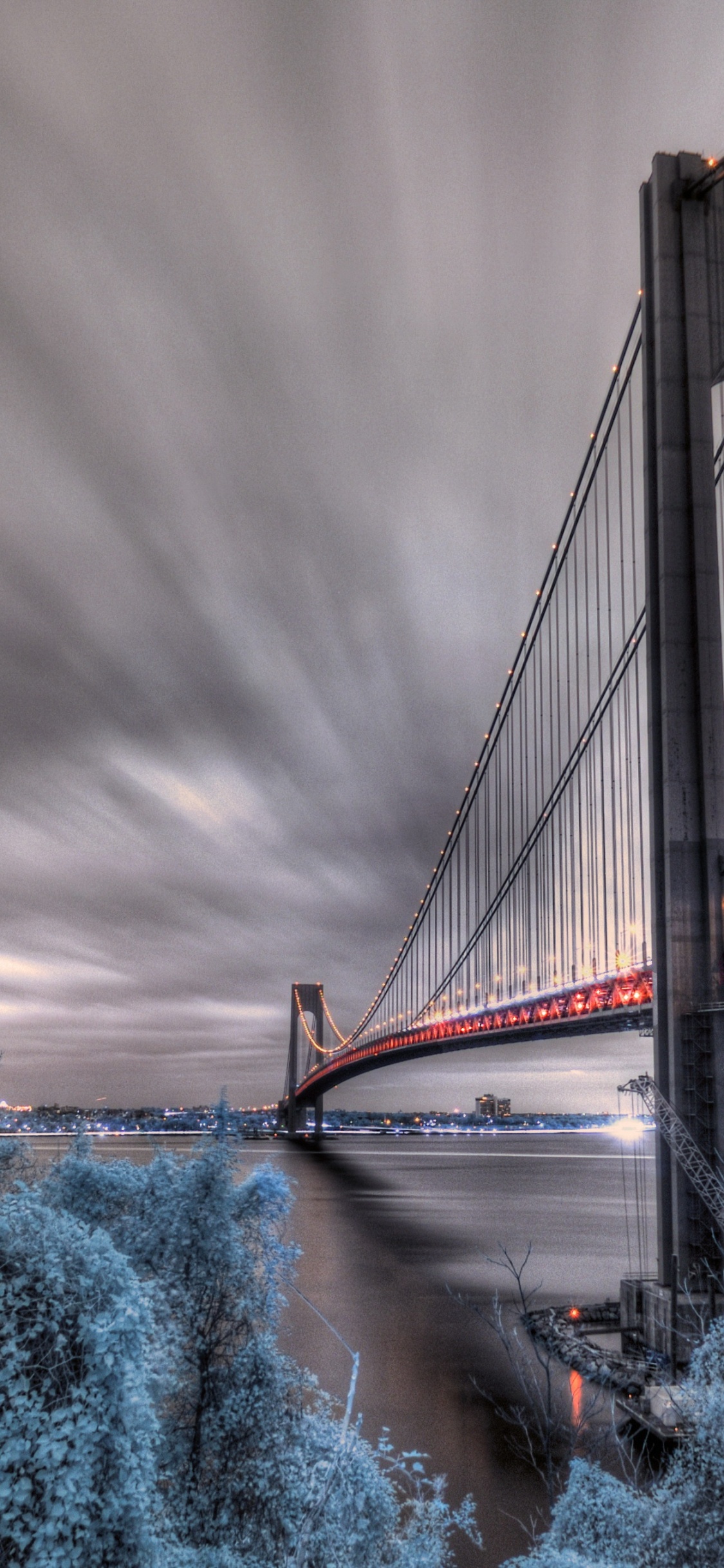 Fort Wadsworth, Verrazzano-Narrows Bridge, Cloud, Water, Atmosphere. Wallpaper in 1125x2436 Resolution