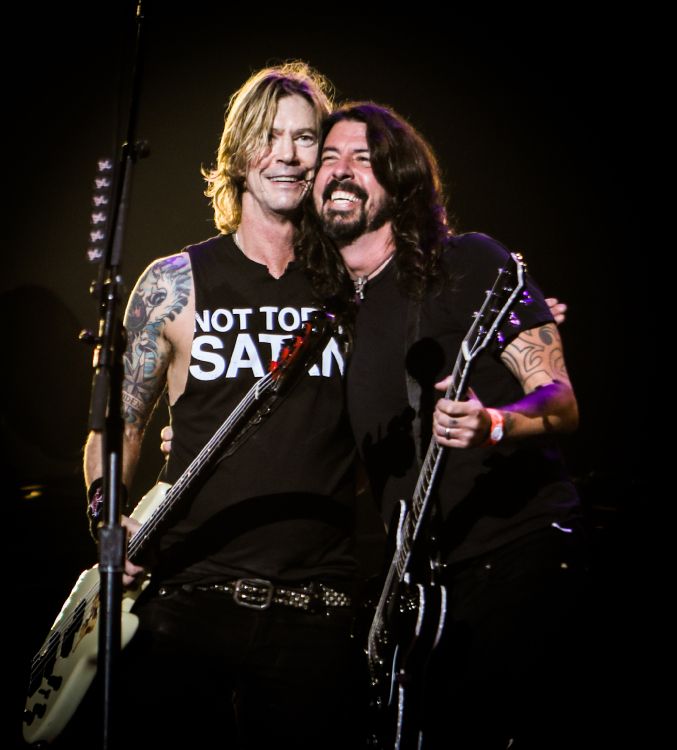 Dave Grohl, Guns N Roses, Paradise City, Guitare, Foo Fighters. Wallpaper in 2077x2300 Resolution