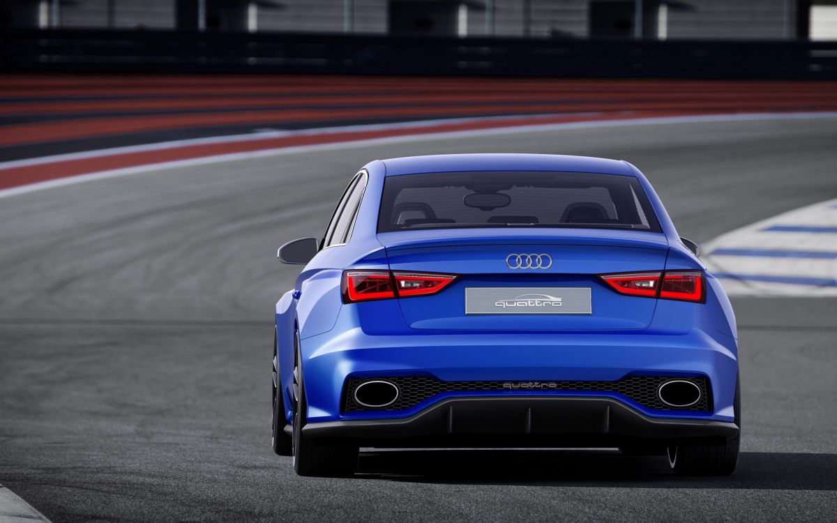 Bmw m 3 Bleu Sur Route Pendant la Journée. Wallpaper in 2880x1800 Resolution