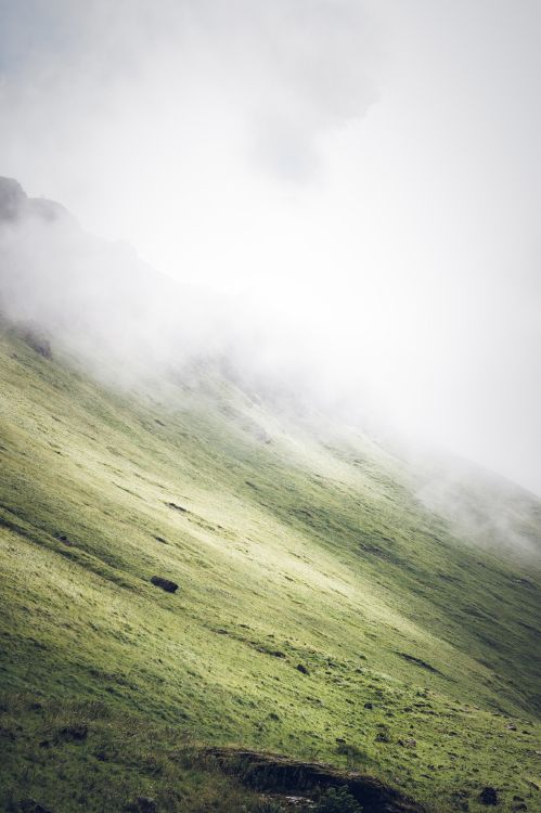 Naturlandschaft, Nebel, Piste, Gelände, Cloud. Wallpaper in 2827x4241 Resolution