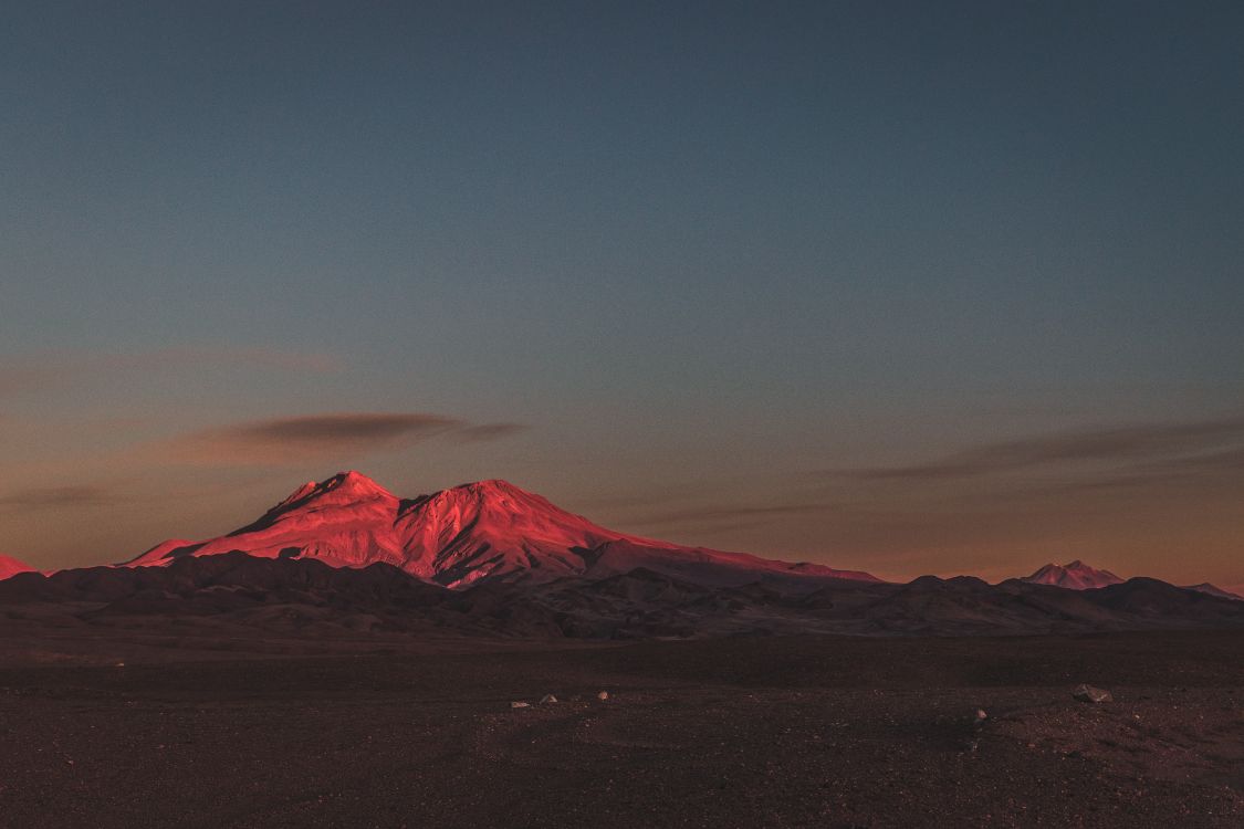 shield volcano, mountainous landforms, mountain, cloud, landscape