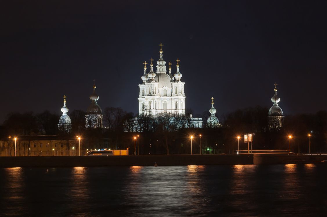 里程碑, 城市, 反射, 选举, 俄罗斯 壁纸 2985x1985 允许