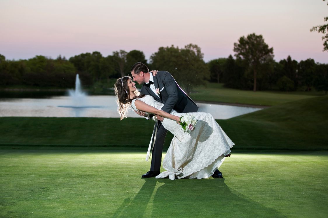 Boda, el Club de Golf, Ceremonia, Equipo de Golf, Vestido de Novia. Wallpaper in 2914x1943 Resolution