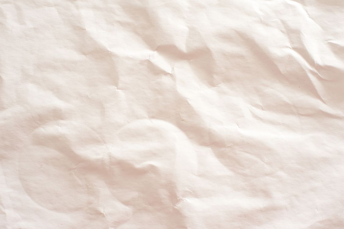 Textile Blanc Sur Table en Bois Marron. Wallpaper in 3200x2129 Resolution