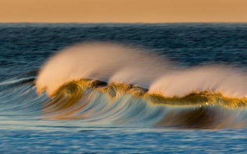 Image ocean waves under blue sky during daytime