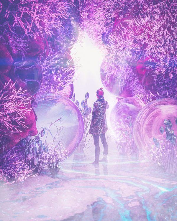 Frau im Schwarzen Kleid, Die Auf Lila Und Grünem Licht Steht. Wallpaper in 1625x2031 Resolution