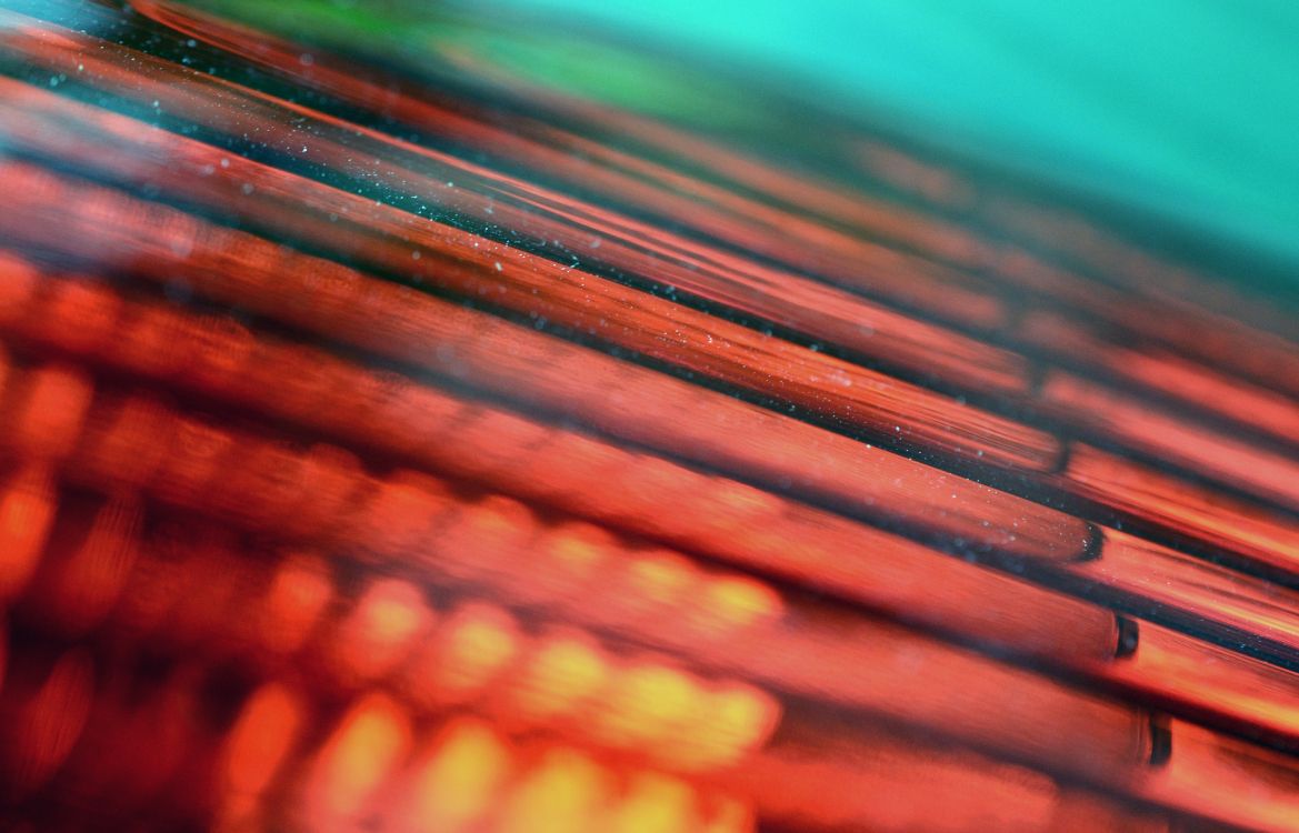 Surface en Bois Marron et Vert. Wallpaper in 4928x3161 Resolution