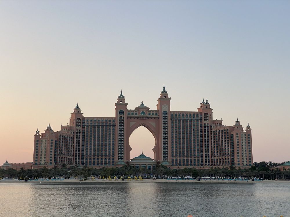 Dubai, Atlantis Die Palme, Atlantis Hotel, Burj al Arab, Atlantis Bahamas. Wallpaper in 2048x1536 Resolution