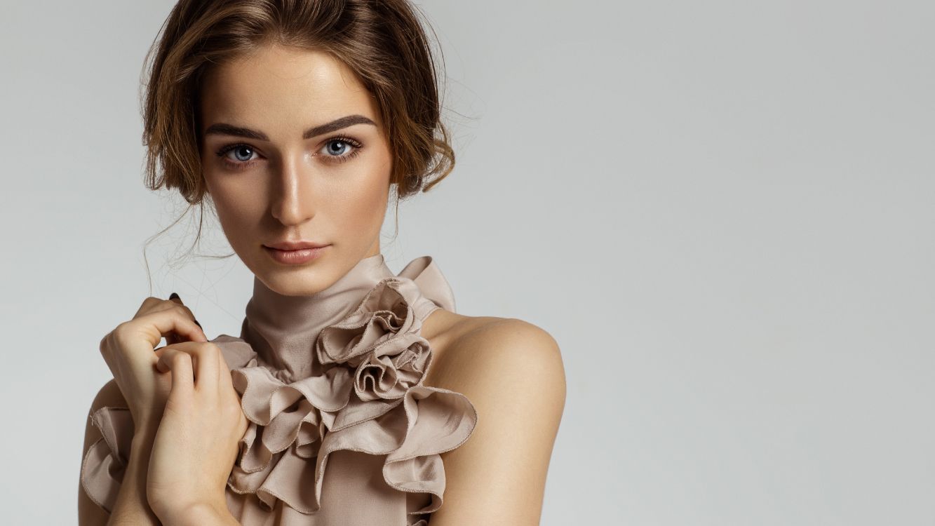 Coupon, Modèle, Conjoint, Épaule, Sourcil. Wallpaper in 5120x2880 Resolution