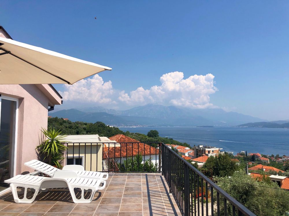 Inmueble, Turismo, Muebles de Exterior, Techo, Balc. Wallpaper in 4032x3021 Resolution