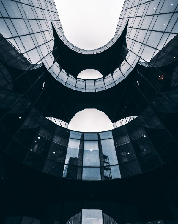 Escalera de Caracol Blanco y Negro. Wallpaper in 4535x5669 Resolution