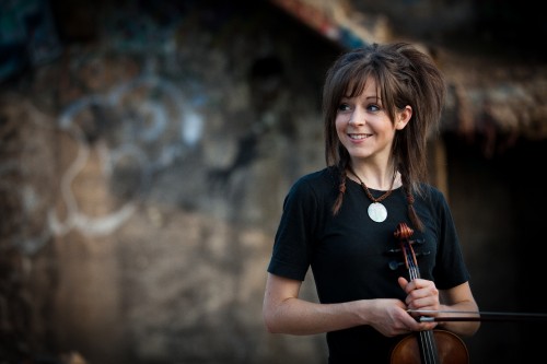 lindsey stirling fondo de pantalla 1366x768