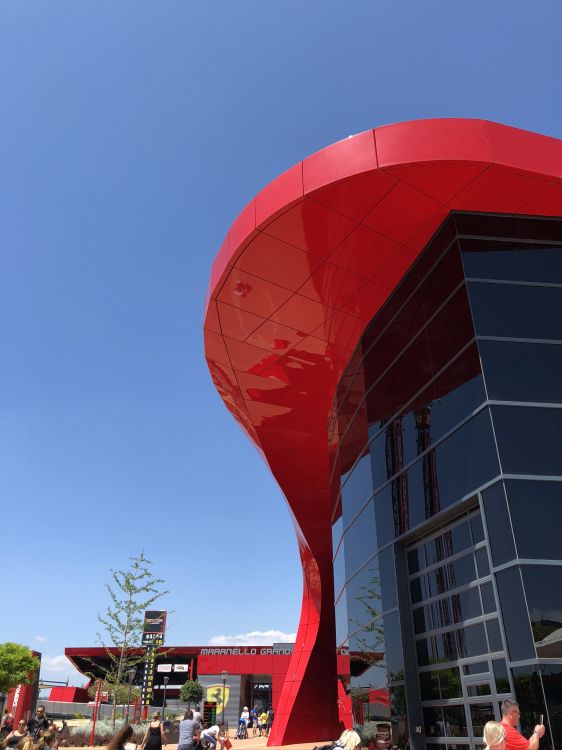 Architecture, Red, L'espace Public, Façade, Bâtiment Commercial. Wallpaper in 1536x2048 Resolution