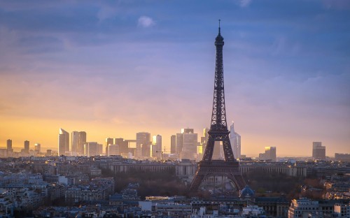 Image eiffel tower in paris during daytime