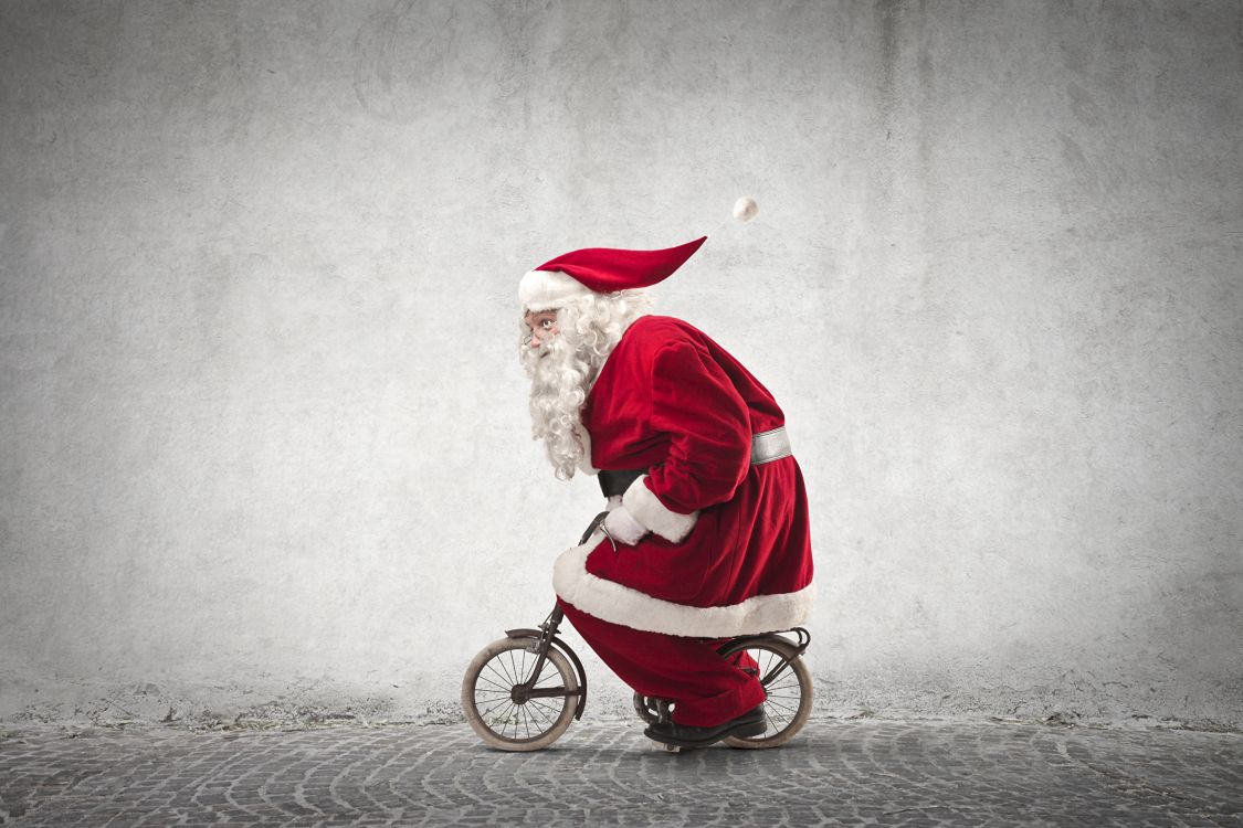 Weihnachten, Weihnachtsmann, Radfahren, Geburtstag, Fahrradverleih. Wallpaper in 2560x1706 Resolution
