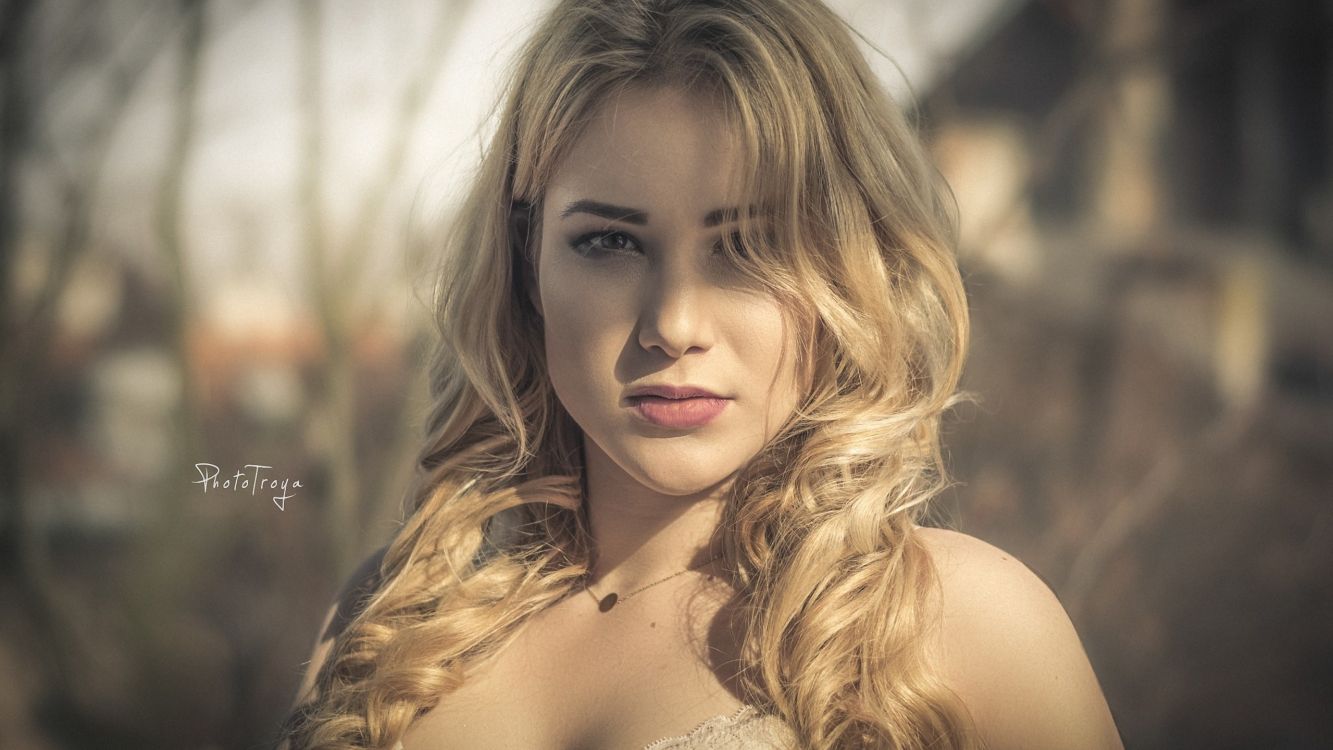 Belleza, Modelo, Rubia, el Pelo Largo, Señora. Wallpaper in 2560x1440 Resolution