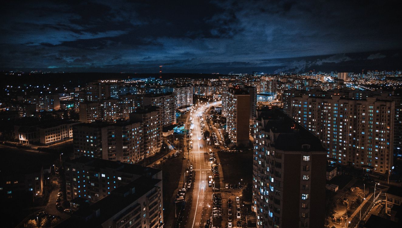 Horizonte de la Ciudad Durante la Noche. Wallpaper in 5562x3150 Resolution