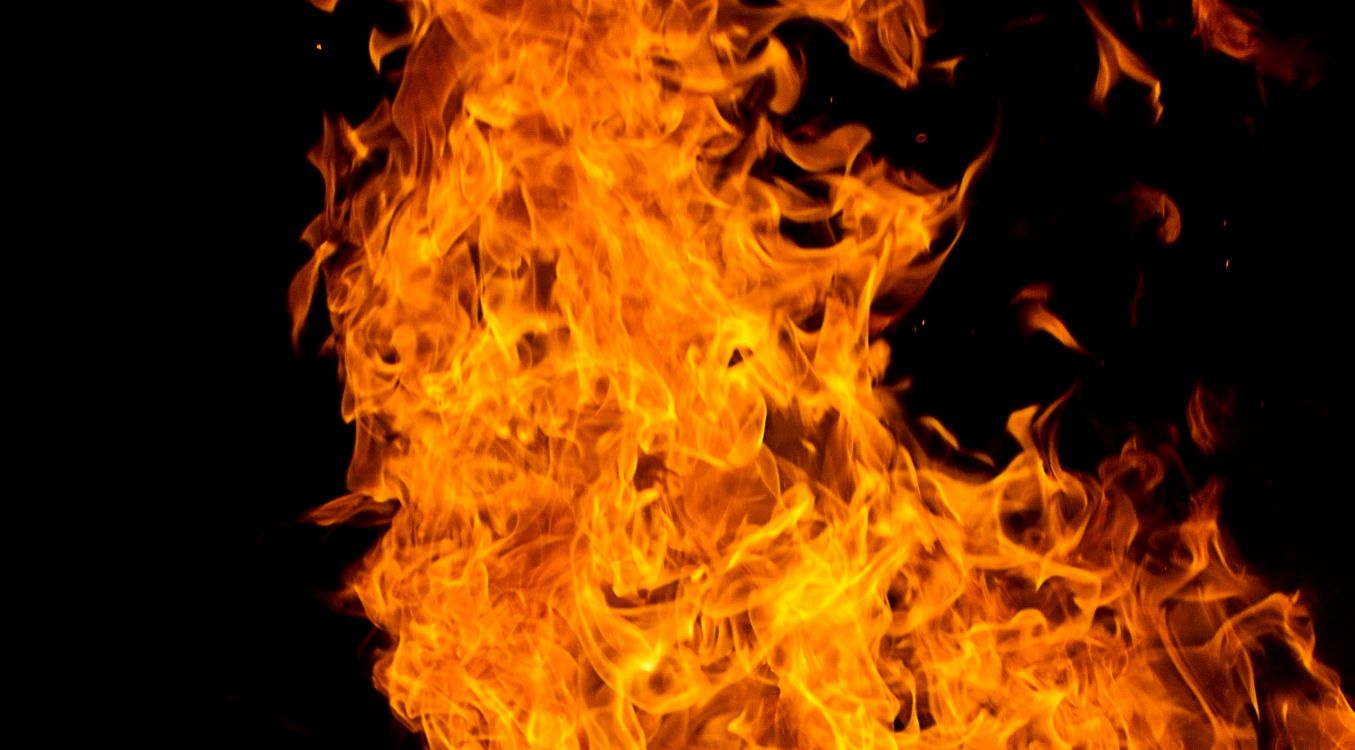 Gelber Und Blauer Rauch Abbildung. Wallpaper in 2712x1501 Resolution