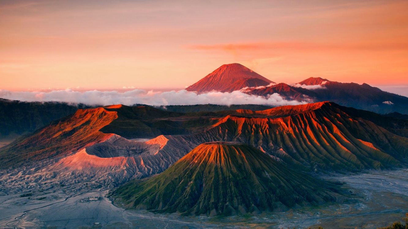 山溴 塞梅鲁 静 成层 火山的地貌高清壁纸 性质图片 桌面背景和图片 山溴 塞梅鲁 静 成层 火山的地貌高清壁纸 性质图片 桌面背景和图片