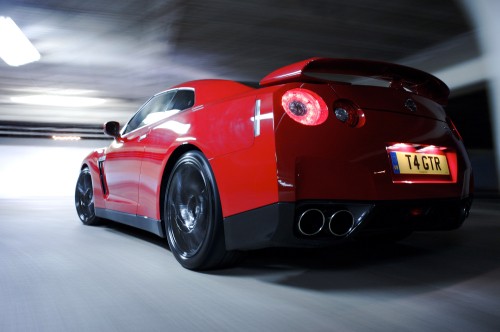 Image red ferrari 458 italia on road